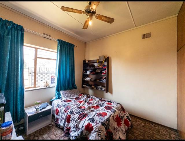 5 BEDROOM HOUSE FOR SALE IN BRENTHURST